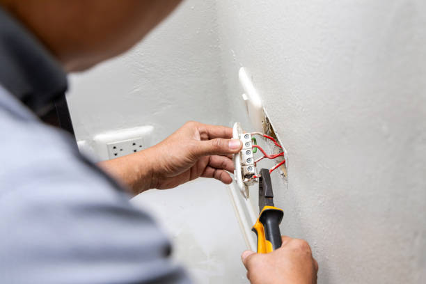 Best Circuit Breaker Repair  in Cherryvale, KS